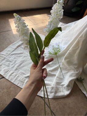 Wedding Supplies - White Table Cloth, Faux Florals, Floral Foam